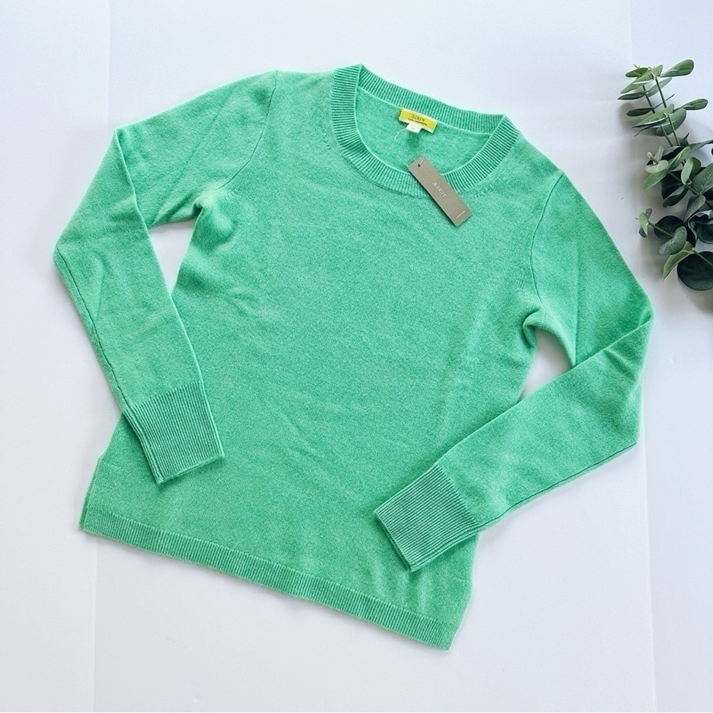J.Crew Women’s Cashmere Classic Green Crew Neck Sweater - Picture 4 of 7